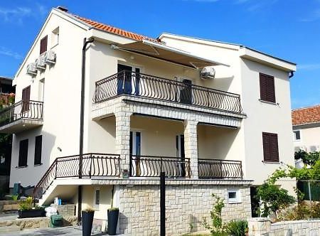 Vila Beleca Krk - Apartments Rest & Sea Krk Town Exteriör bild