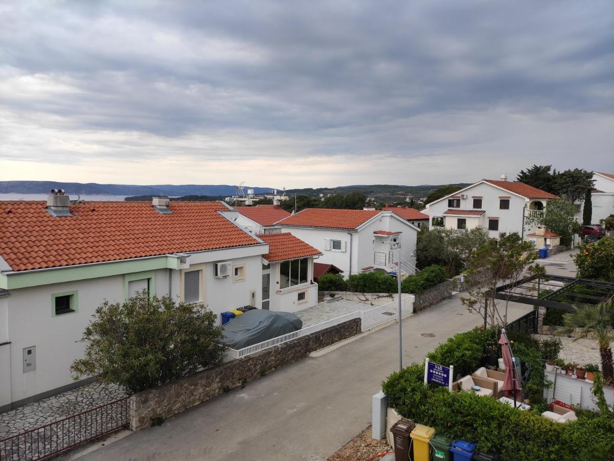 Vila Beleca Krk - Apartments Rest & Sea Krk Town Exteriör bild